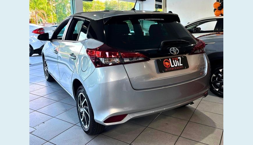 TOYOTA TOYOTA YARIS HA XLS15CNT - PRATA - 2024 Foto 4 (Grande)