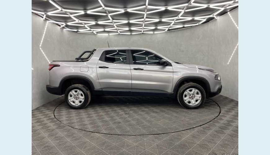 FIAT TORO ENDURANCE 1.8 AT6 FLEX AUT. - PRATA - 2021 Foto 4 (Grande)