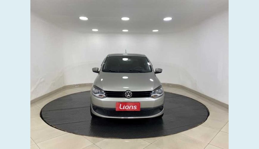 VOLKSWAGEN FOX 1.0 TEC FLEX 4P - PRATA - 2013 Foto 4 (Grande)