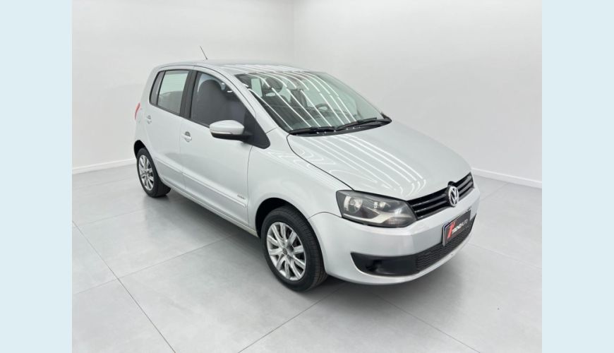 VOLKSWAGEN FOX 1.0 GII - PRATA - 2013 Foto 4 (Grande)