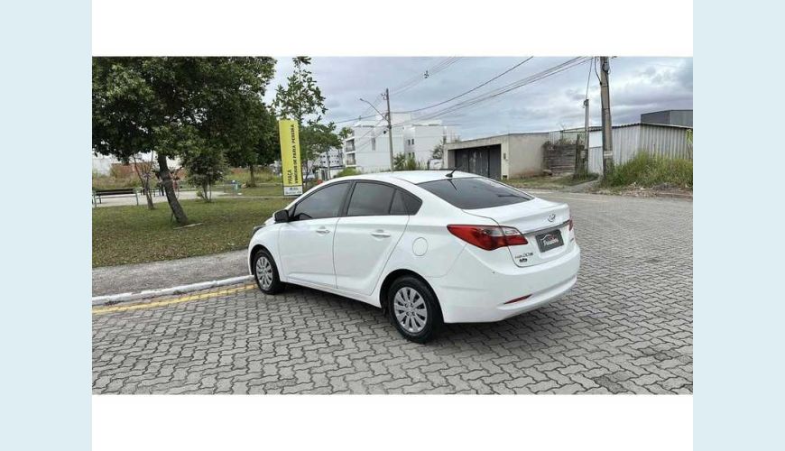HYUNDAI HB 20S 1.6 COMFORT STYLE FLEX - BRANCO - 2015 Foto 4 (Grande)