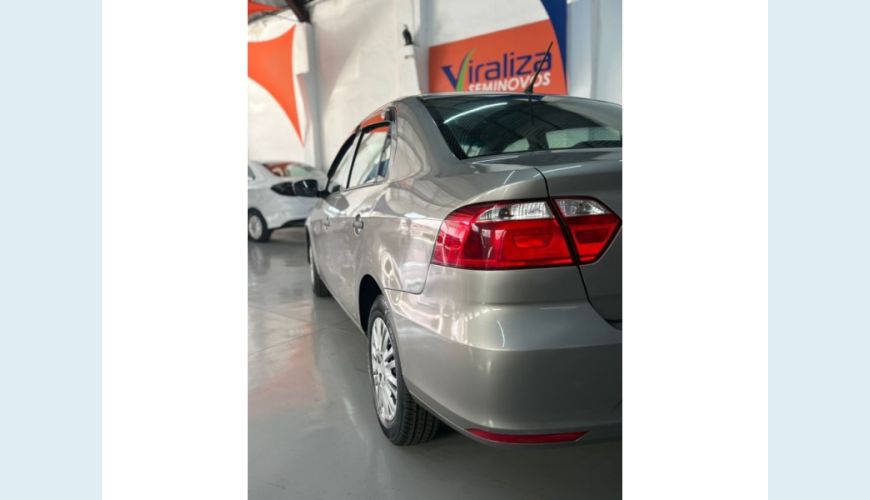 VOLKSWAGEN VOYAGE - PRATA - 2015 Foto 4 (Grande)