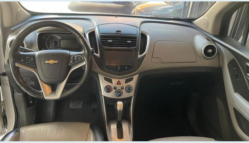 CHEVROLET TRACKER 1.8 MPFI LTZ 4X2 16V FLEX 4P AUT - BRANCO - 2015 Foto 4 (Grande)