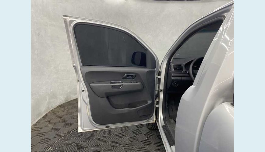VOLKSWAGEN AMAROK 2.0 S 4X4 TDI CS - PRATA - 2019 Foto 4 (Grande)