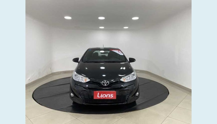 TOYOTA YARIS 1.3 XL PLUS TECH CVT (FLEX) - PRETO - 2019 Foto 4 (Grande)