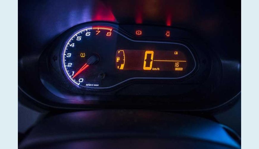 CHEVROLET ONIX 1.0 JOY SPE/4 - PRATA - 2018 Foto 4 (Grande)