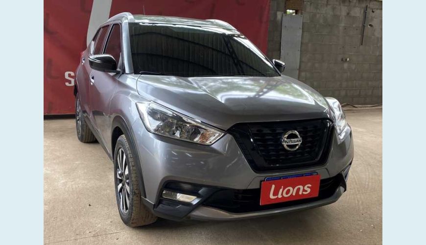 NISSAN KICKS 1.6 S (FLEX) - CINZA - 2018 Foto 4 (Grande)