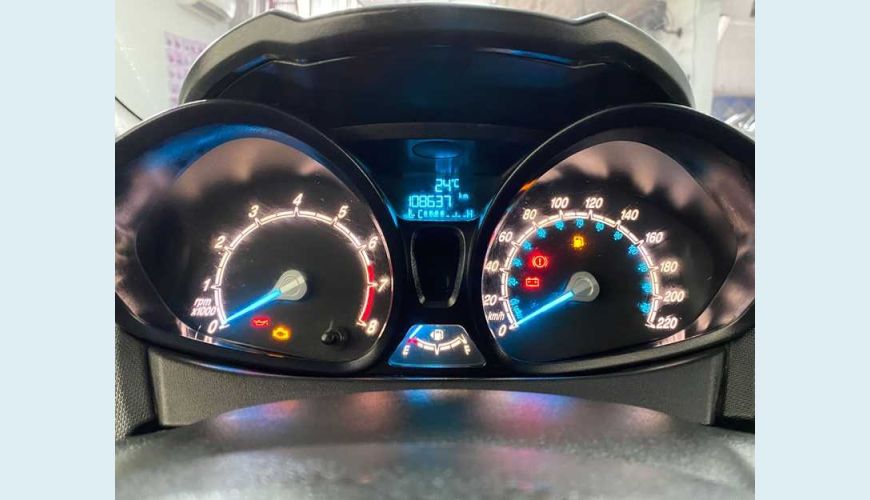 FORD NEW FIESTA HATCH NEW FIESTA S 1.5 16V - BRANCO - 2015 Foto 4 (Grande)