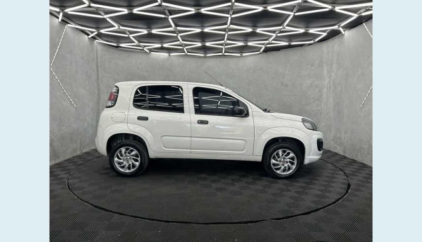 FIAT UNO ATTRACTIVE 1.0 - BRANCO - 2021 Foto 4 (Grande)