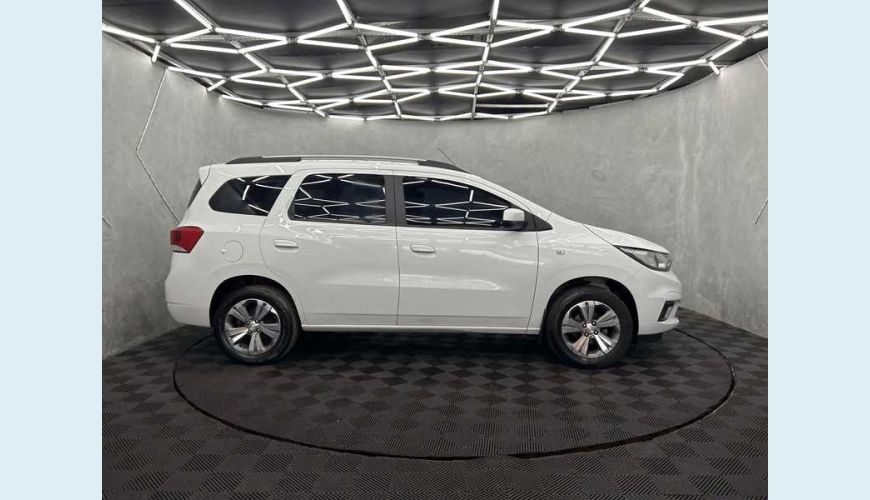 CHEVROLET SPIN PREMIER 1.8 (AUT.) - BRANCO - 2023 Foto 4 (Grande)
