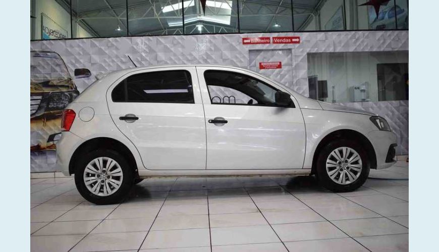 VOLKSWAGEN GOL 1.0 MPI TRENDLINE 12V 5P (FLEX) - PRATA - 2017 Foto 4 (Grande)