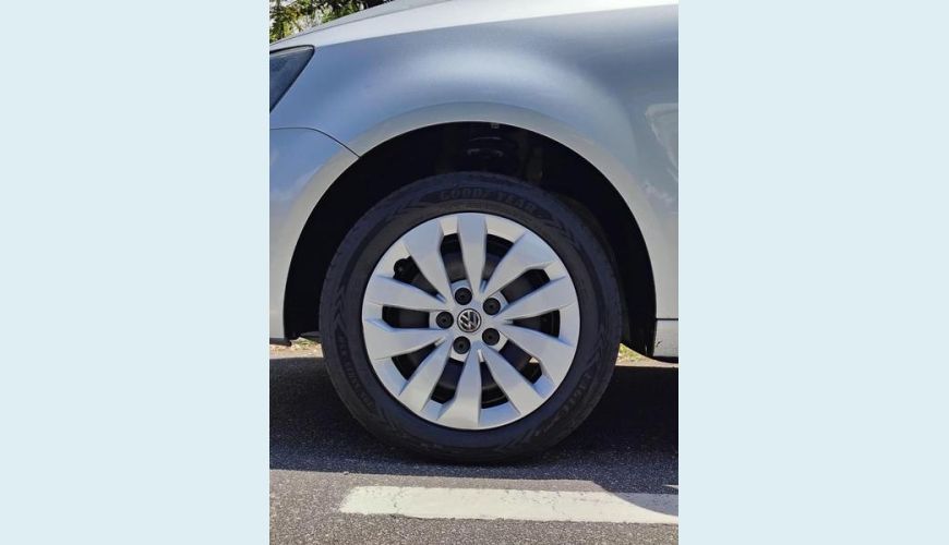 VOLKSWAGEN NOVO FOX TL MB - PRATA - 2016 Foto 4 (Grande)