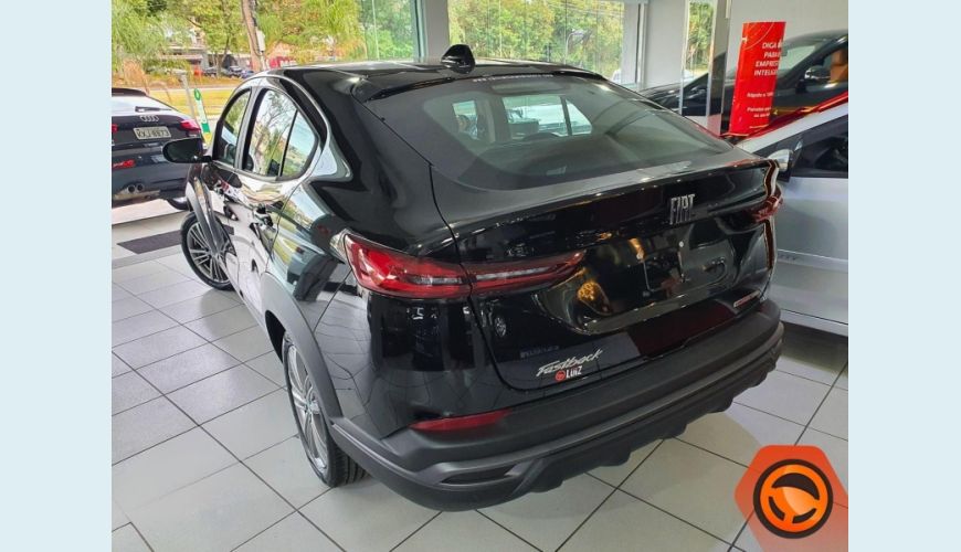 FIAT FASTBACK 1.0 200 TURBO FLEX AUT - PRETO - 2025 Foto 4 (Grande)