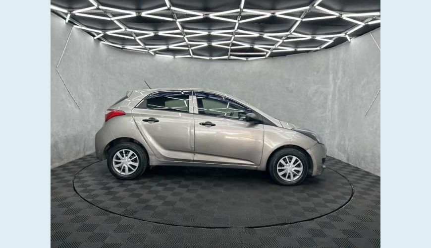 HYUNDAI HB 20 1.0 COMFORT BLUEMEDIA (FLEX) - PRATA - 2018 Foto 4 (Grande)