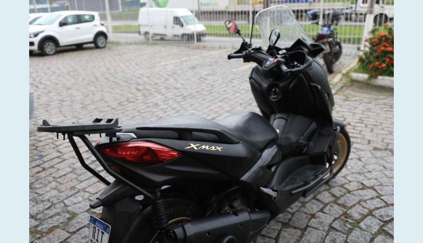 YAMAHA XMAX 250 (ABS) - PRETO - 2021 Foto 4 (Grande)