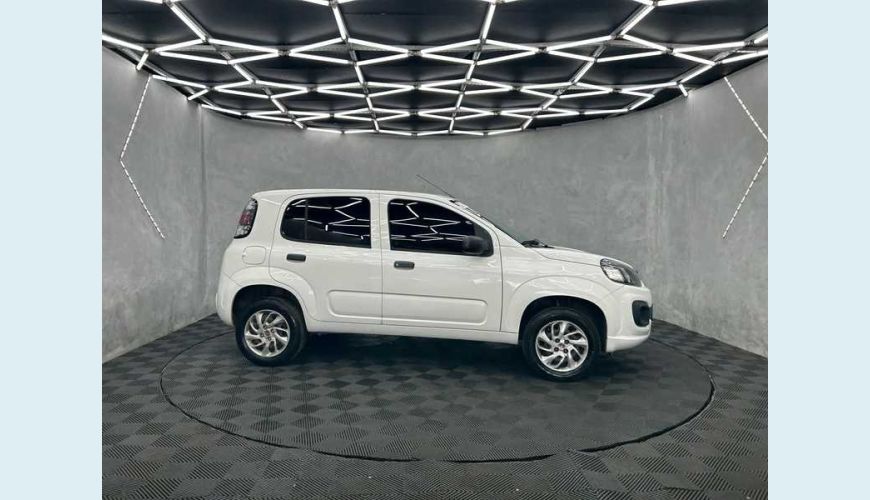 FIAT UNO ATTRACTIVE 1.0 - BRANCO - 2021 Foto 4 (Grande)