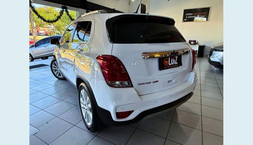 CHEVROLET TRACKER LTZ 1.4 AUT. - BRANCO - 2017 Foto 4 (Grande)