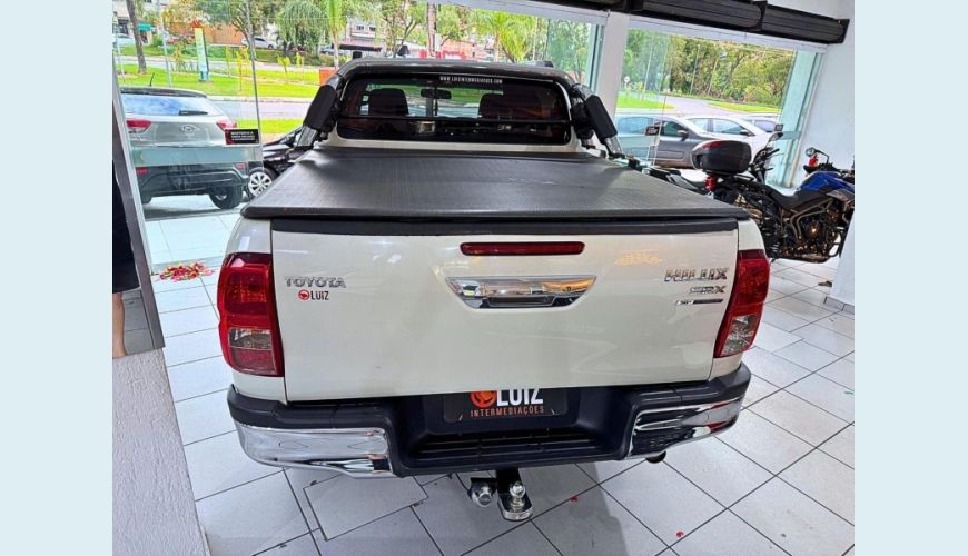 TOYOTA HILUX SRX CD 4X4 AUT. - BRANCO - 2020 Foto 4 (Grande)