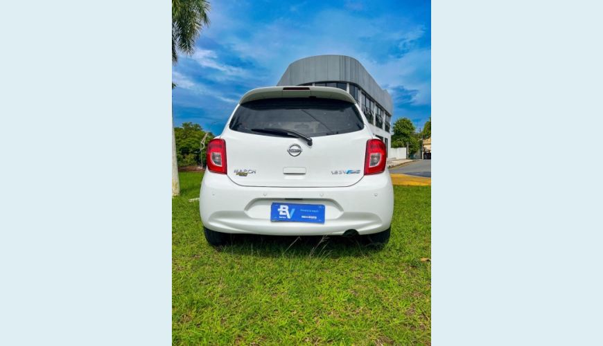 NISSAN MARCH SV 1.6 16V FLEXSTART 5P AUT. - BRANCO - 2017 Foto 4 (Grande)