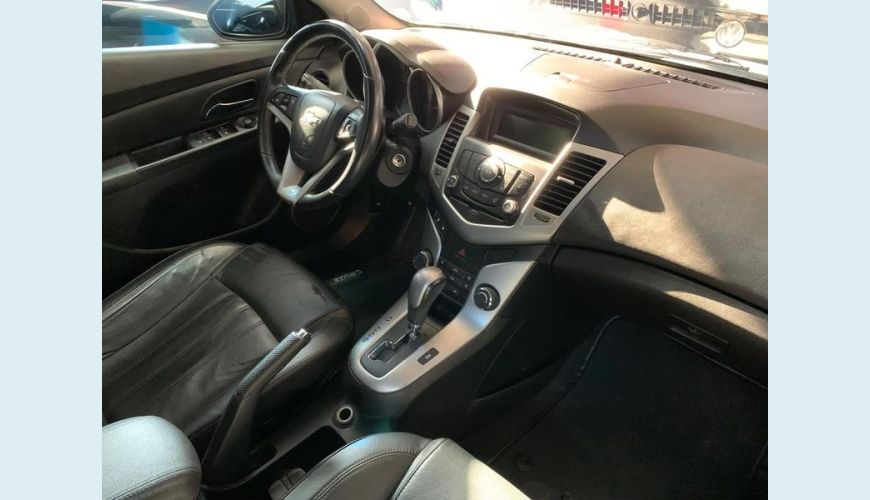 CHEVROLET CHEV CRUZE LT HB AT - BRANCO - 2014 Foto 4 (Grande)