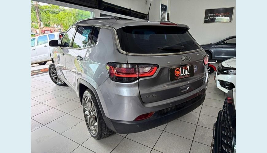 JEEP COMPASS LONG TF FLEX MANUAL 4P - PRATA - 2023 Foto 4 (Grande)