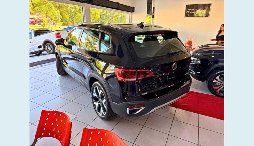 VOLKSWAGEN TAOS HIGHLINE 250 1.4 TSI FLEX MANUAL 4P - PRETO - 2026 Foto 4 (Grande)