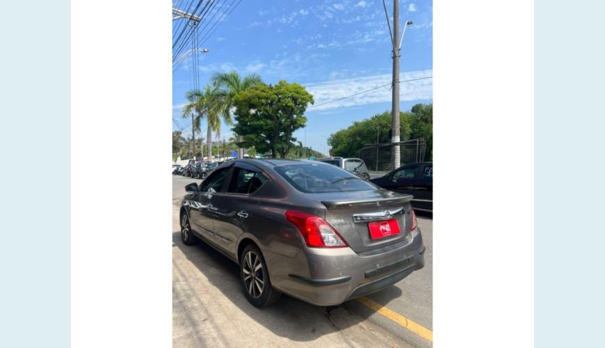 NISSAN VERSA - CINZA - 2021 Foto 4 (Grande)
