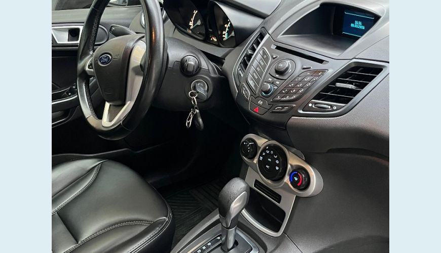 FORD FIESTA SE 1.6 FLEX AUT. 4P - PRETO - 2017 Foto 4 (Grande)