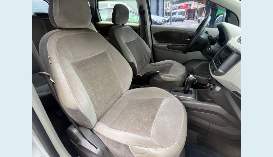 CHEVROLET SPIN LTZ 1.8 8V FLEX AUT. 4P - PRATA - 2014 Foto 4 (Grande)
