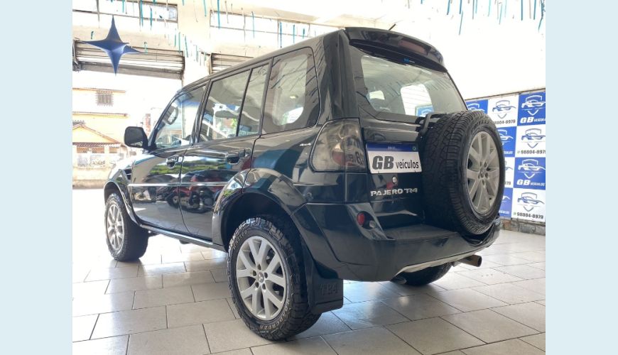 MITSUBISHI PAJERO TR4 2.0 FLEX AUT. 4P - VERDE - 2010 Foto 4 (Grande)