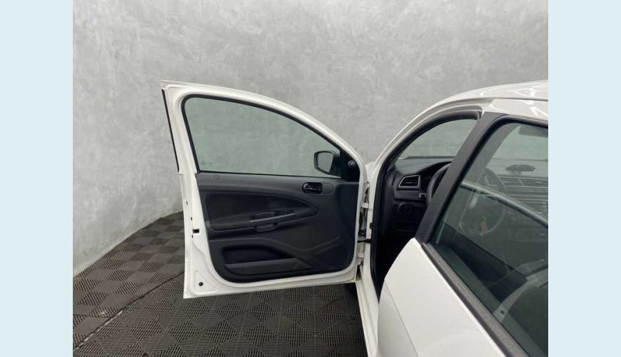 VOLKSWAGEN GOL 1.0 12V FLEX MANUAL 4P - BRANCO - 2022 Foto 4 (Grande)