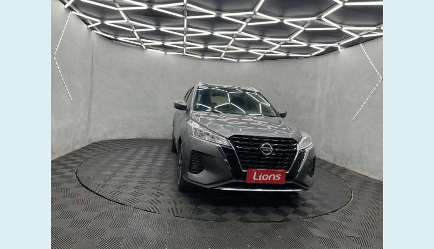 NISSAN KICKS ADVANCE 1.6 FLEX MANUAL 4P - CINZA - 2022 Foto 4 (Grande)