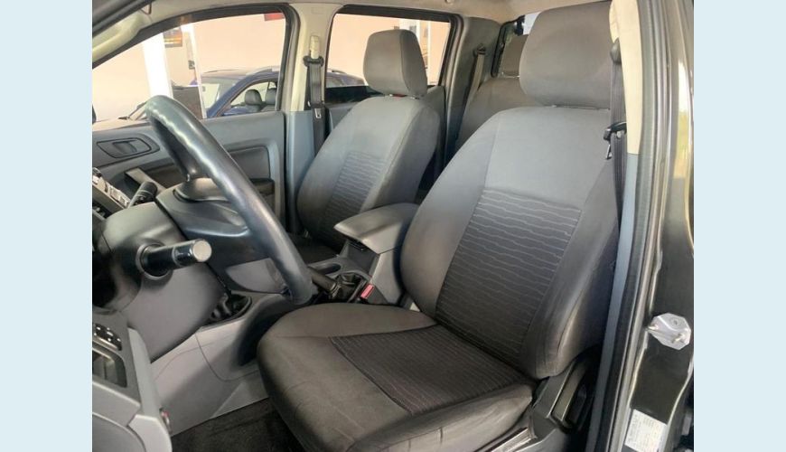 FORD RANGER XLS 2.5 16V FLEX MANUAL 2P - CINZA - 2014 Foto 4 (Grande)