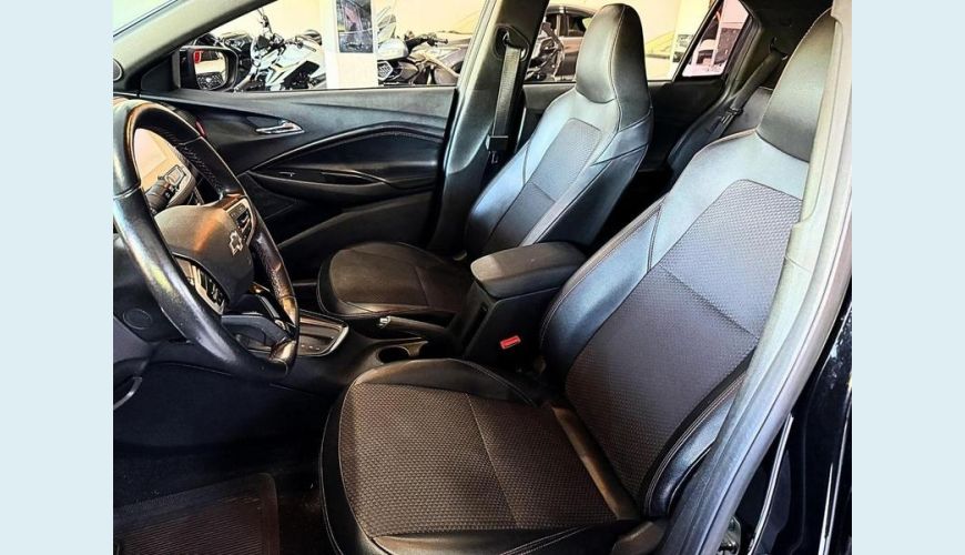 CHEVROLET ONIX HATCH RS 1.0 TURBO FLEX MANUAL 4P - PRETO - 2023 Foto 4 (Grande)