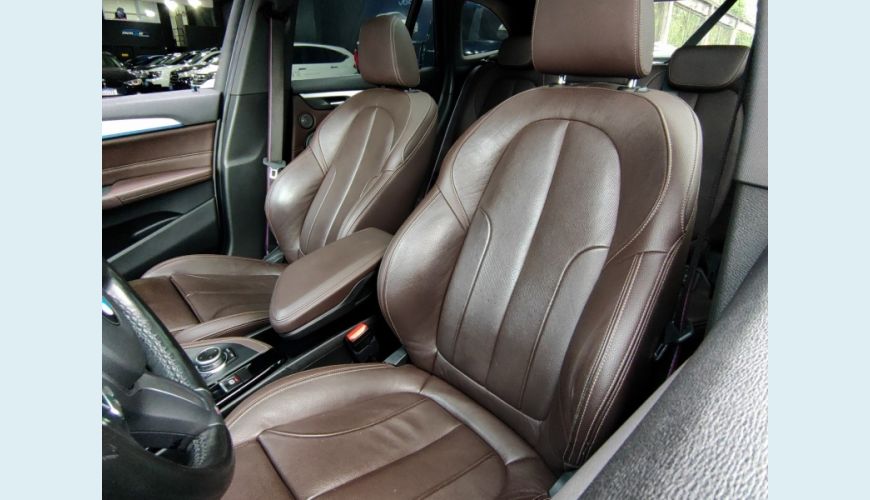 BMW X1 FLEX AUT. 4P - BRANCO - 2022 Foto 4 (Grande)