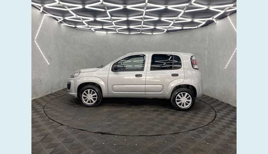 FIAT UNO ATTRACTIVE 1.0 FLEX MANUAL 4P - PRATA - 2021 Foto 4 (Grande)