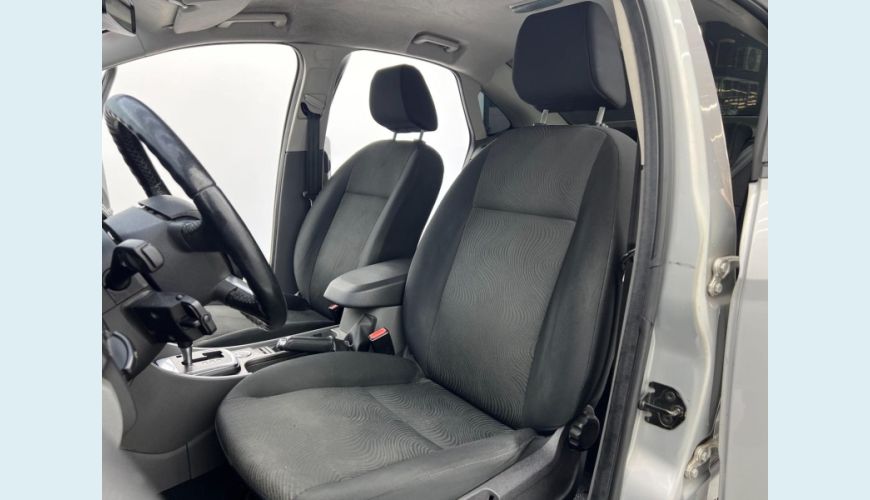 FORD FOCUS 2.0 FLEX AUT. 4P - PRATA - 2012 Foto 4 (Grande)