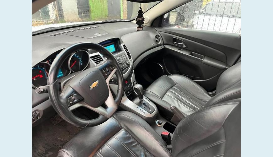 CHEVROLET CRUZE LT 16V 1.8 FLEX MANUAL 4P - BRANCO - 2013 Foto 4 (Grande)