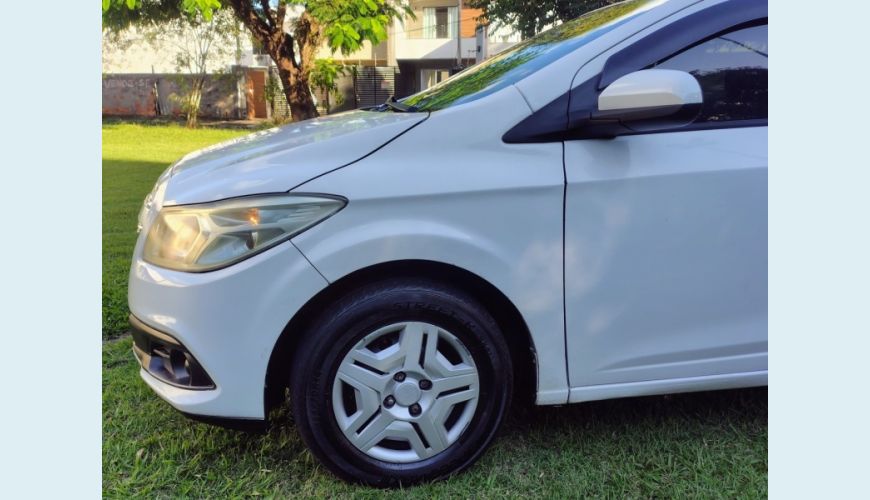 CHEVROLET ONIX FLEX MANUAL 4P - BRANCO - 2013 Foto 4 (Grande)