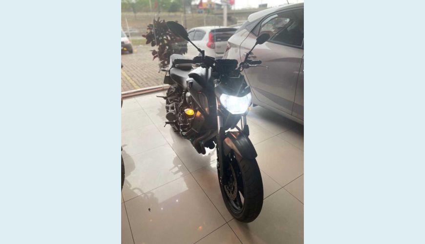 YAMAHA YAMAHA MT-07 ABS GASOLINA - PRETO - 2022 Foto 4 (Grande)