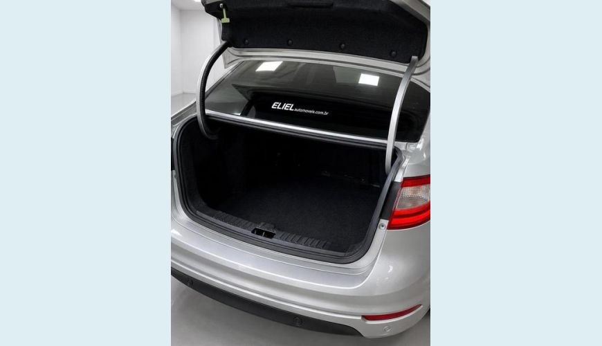 FORD FIESTA SD 1.6 FLEX AUT. 4P - PRATA - 2015 Foto 4 (Grande)