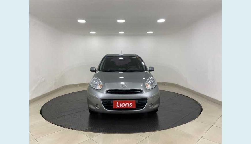 NISSAN MARCH S 1.6 16V FLEX MANUAL 4P - CINZA - 2013 Foto 4 (Grande)