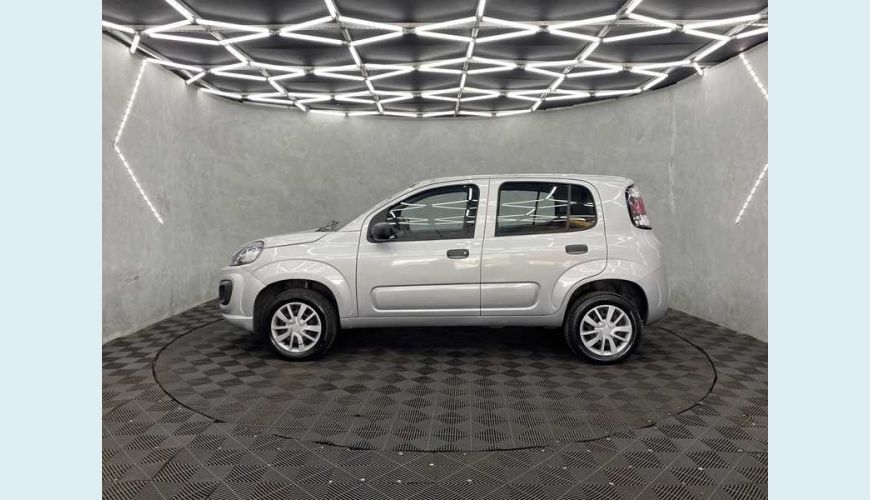 FIAT UNO ATTRACTIVE 1.0 FLEX MANUAL 4P - PRATA - 2021 Foto 4 (Grande)