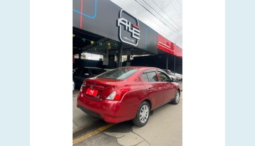 NISSAN VERSA FLEX MANUAL 4P - VERMELHO - 2018 Foto 4 (Grande)