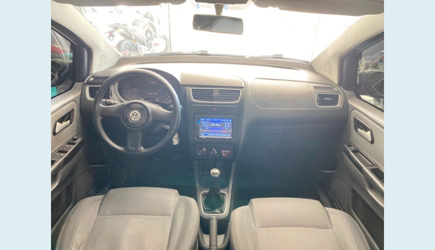 VOLKSWAGEN FOX 1.6 MI 8V FLEX MANUAL 4P - CINZA - 2011 Foto 4 (Grande)