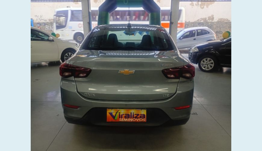 CHEVROLET ONIX FLEX AUT. 4P - PRATA - 2025 Foto 4 (Grande)