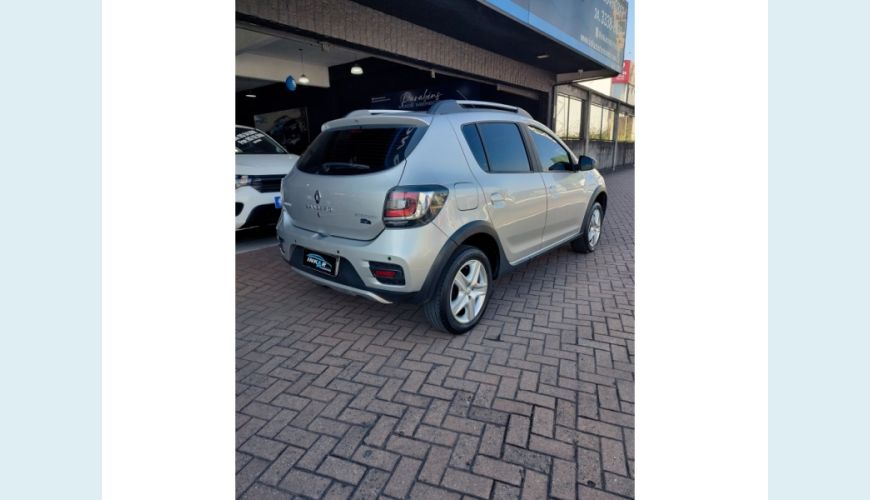 RENAULT SANDERO FLEX MANUAL 4P - PRATA - 2019 Foto 4 (Grande)