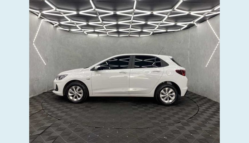 CHEVROLET ONIX LT 1.0 TURBO FLEX MANUAL 4P - BRANCO - 2023 Foto 4 (Grande)