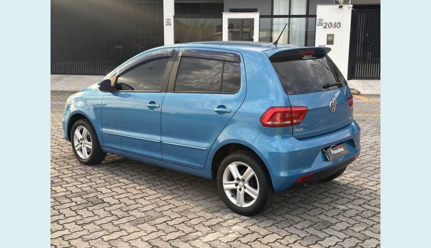 VOLKSWAGEN VOLKSWAGEN FOX COMFORTLINE 1.0 FLEX MANUAL 4P - AZUL - 2015 Foto 4 (Grande)