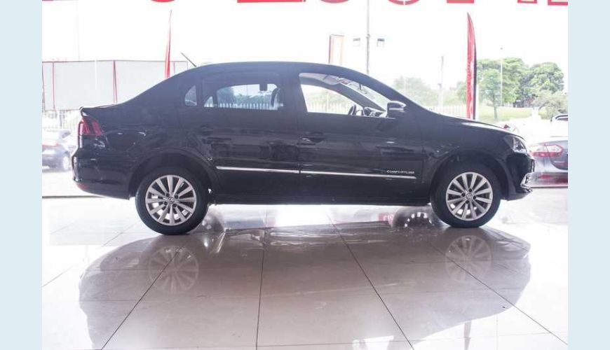 VOLKSWAGEN VOYAGE COMFORTLINE 1.6 VHT FLEX MANUAL 4P - PRETO - 2016 Foto 4 (Grande)